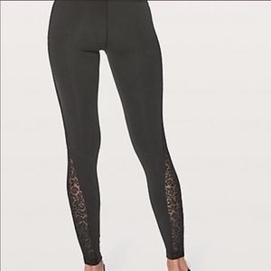 Lululemon crop lace leggings